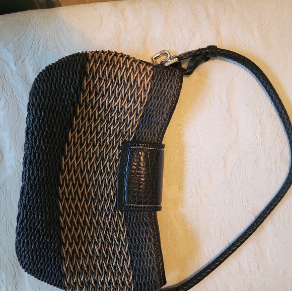 BRIGHTON STRAW AND LEATHER SHOULDER BAG - Picture 2 of 4